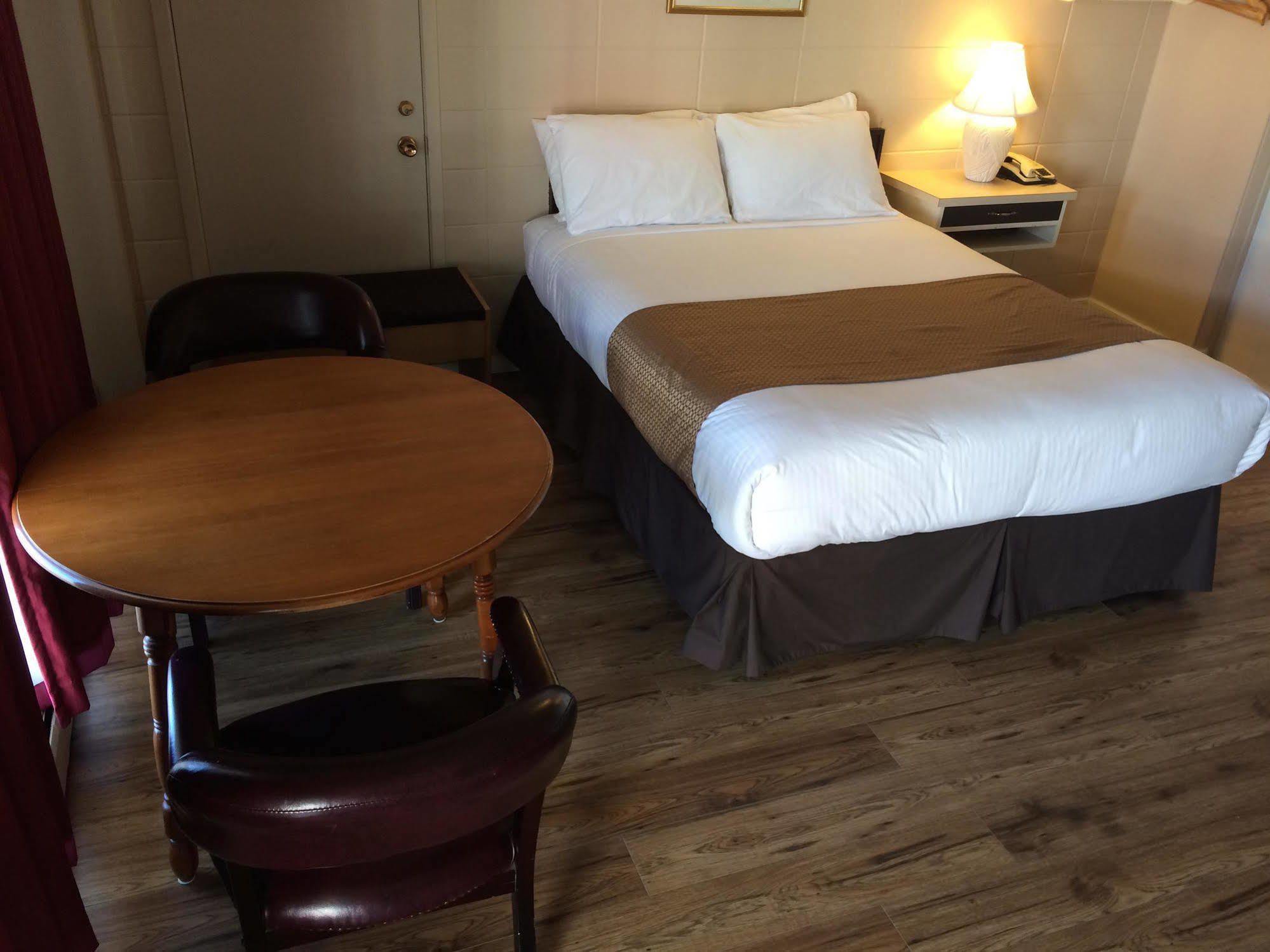Siesta Motel Olds Eksteriør billede